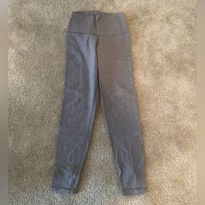 Aerie leggings with bows on back